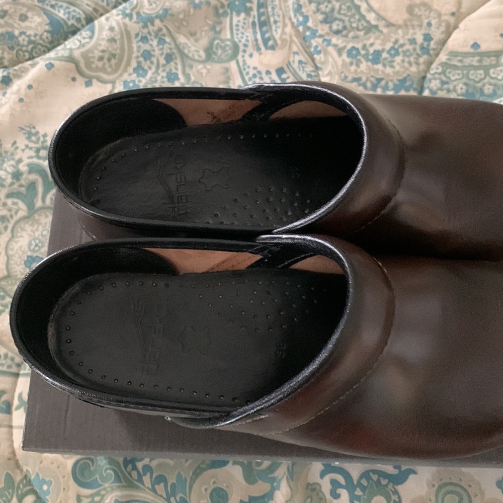 Dansko Clogs In Very Good Condition - image 6